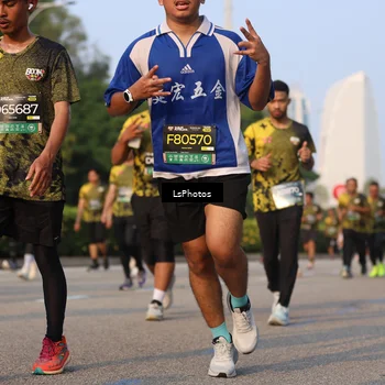 Runner Photo 6140585