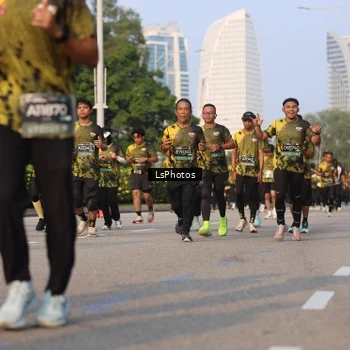 Runner Photo 6140697