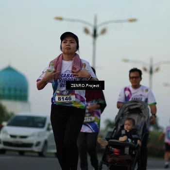 Runner Photo 6140793