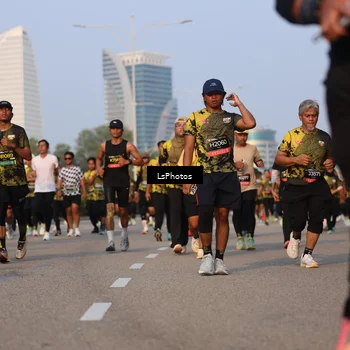 Runner Photo 6140798
