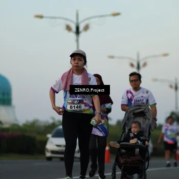 Runner Photo 6140800