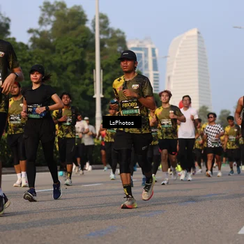 Runner Photo 6140829