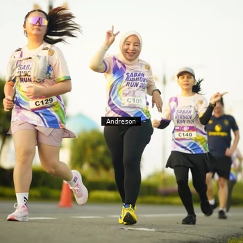 Runner Photo 6141049