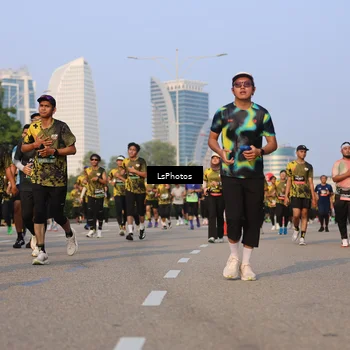 Runner Photo 6141060