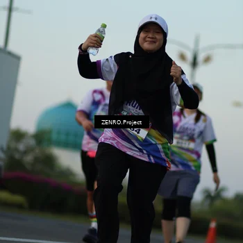 Runner Photo 6141089