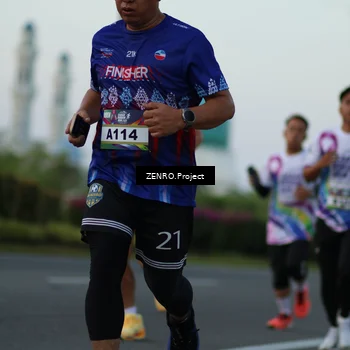 Runner Photo 6141102