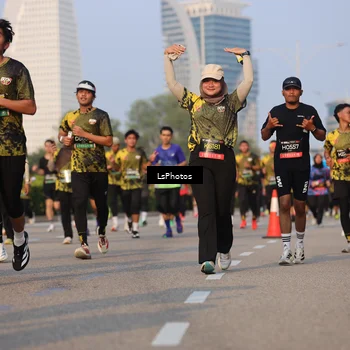 Runner Photo 6141164
