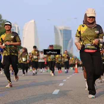 Runner Photo 6141305