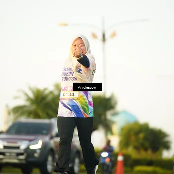Runner Photo 6141317