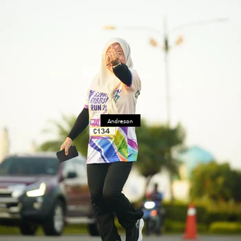 Runner Photo 6141420