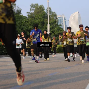 Runner Photo 6141450