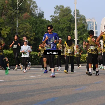 Runner Photo 6141572