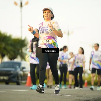 Runner Photo 6141803