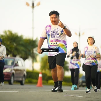 Runner Photo 6141817