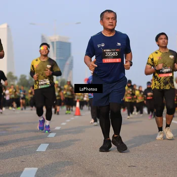 Runner Photo 6141824