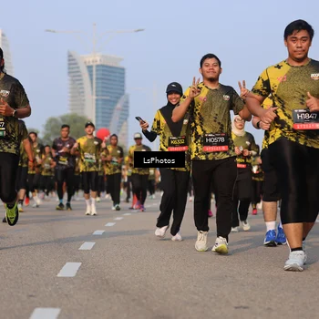 Runner Photo 6142040
