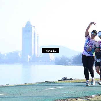 Runner Photo 6142075