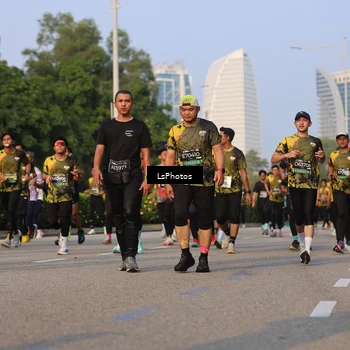 Runner Photo 6142104