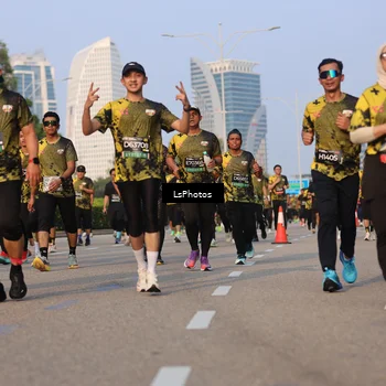 Runner Photo 6142155