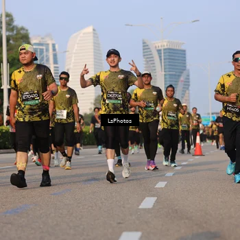Runner Photo 6142215