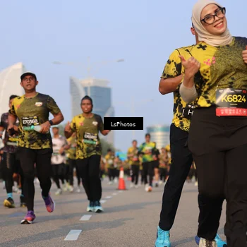 Runner Photo 6142254