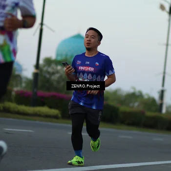 Runner Photo 6142311