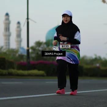 Runner Photo 6142338