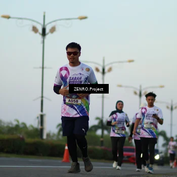 Runner Photo 6142363