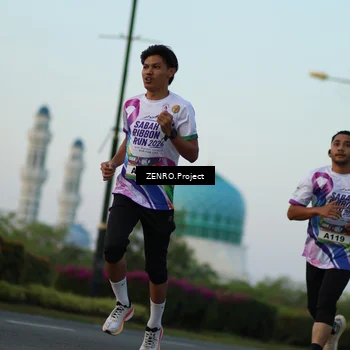 Runner Photo 6142708