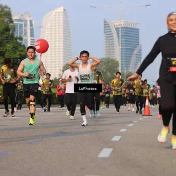 Runner Photo 6142800