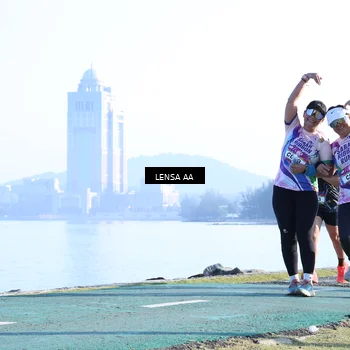 Runner Photo 6142850