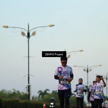 Runner Photo 6142851