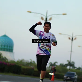 Runner Photo 6142908