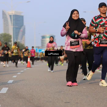 Runner Photo 6142977