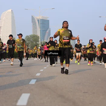 Runner Photo 6143069