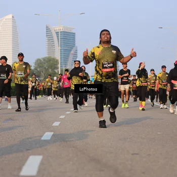 Runner Photo 6143121
