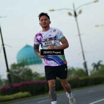 Runner Photo 6143159