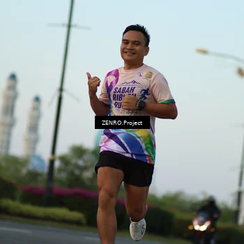 Runner Photo 6143175