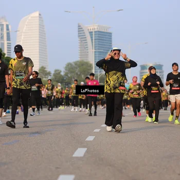 Runner Photo 6143180