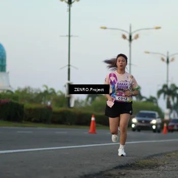 Runner Photo 6143215