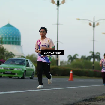 Runner Photo 6143349