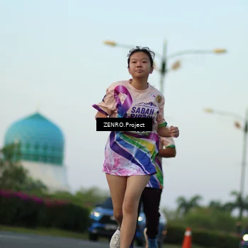 Runner Photo 6143493