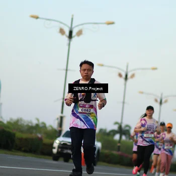 Runner Photo 6143577