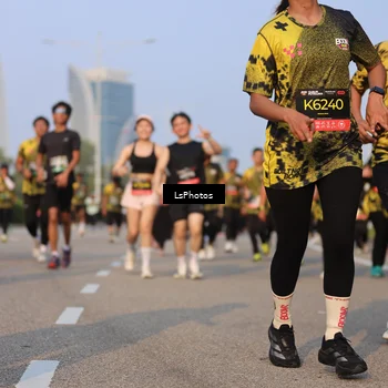 Runner Photo 6143651