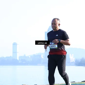 Runner Photo 6143659