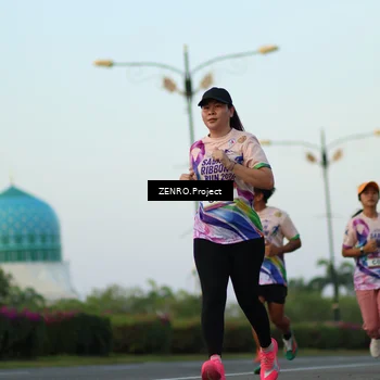 Runner Photo 6143753