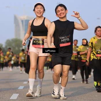 Runner Photo 6143789