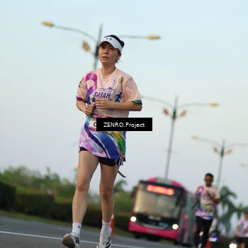 Runner Photo 6143798