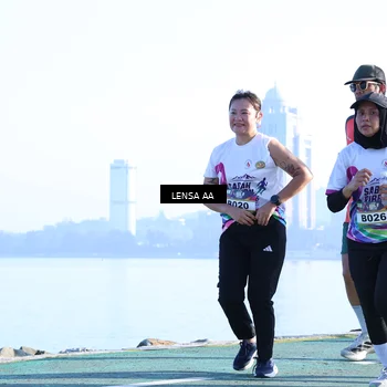 Runner Photo 6143843