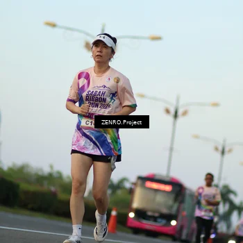 Runner Photo 6143856